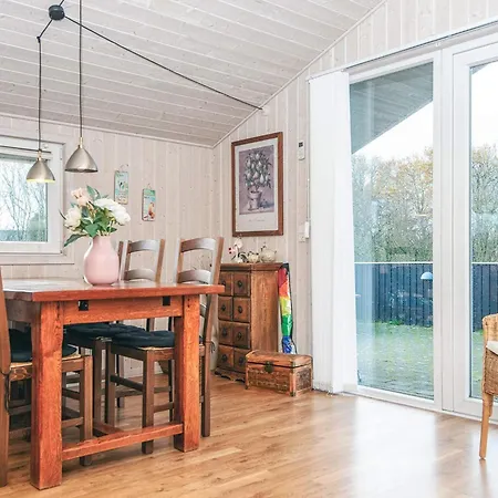 6 Person Holiday Home In Hemmet *