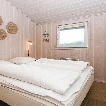 4 Star Holiday Home In Hemmet Ferienhaus Falen