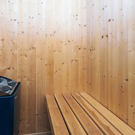Holiday home 6 Person Holiday Home In Hemmet-By Traum Falen